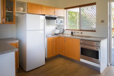 Cottesloe Beach On Napier - Accommodation Broome 5