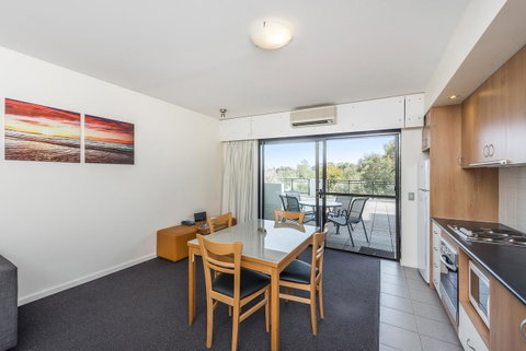 Ascot Quays Apartment 102 - Accommodation Broome 22