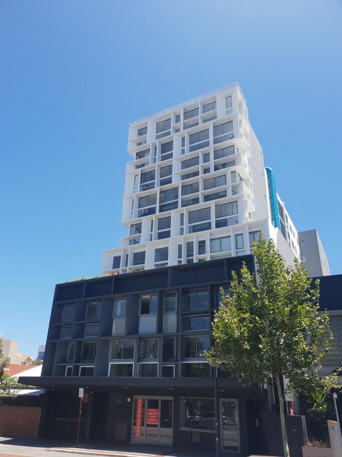 Modern Northbridge Apartment - Accommodation Broome 12