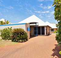 Osprey Holiday Village Unit 119 - Close to the pool - Accommodation Broome