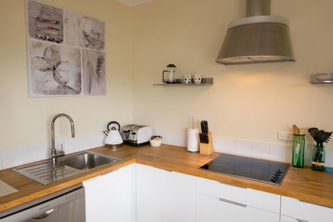 Cottesloe Sea Bliss Apartment - Accommodation Broome 9