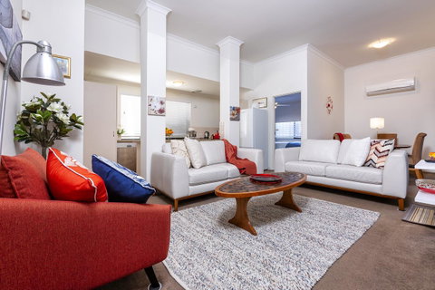 Como Executive Apartment - Accommodation Broome 0