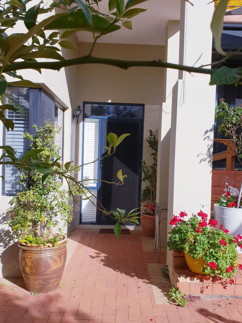 Como Executive Apartment - Accommodation Broome 3