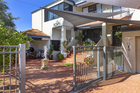 Como Executive Apartment - Accommodation Broome 1