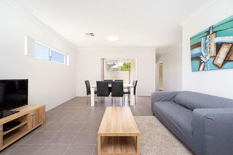 Victoria Park Town House - Accommodation Broome 7