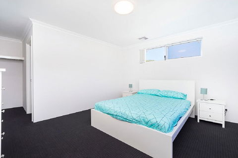 Victoria Park Town House - Accommodation Broome 2