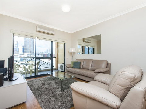 James On The Park - Executive Escapes - Accommodation Broome 6