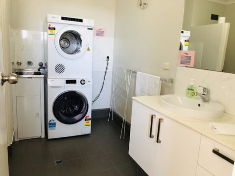 West Beach Lagoon 213 - Corner Unit! - Accommodation Broome 10