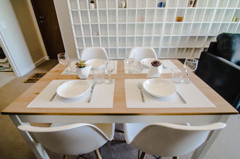 Boutique Carousel Apartment - Accommodation Broome 13