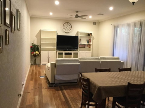 Ascot Home - Accommodation Broome 2