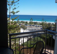 Scarborough - Oceanview 2 bed 2 bathroom Apartment - Accommodation Broome