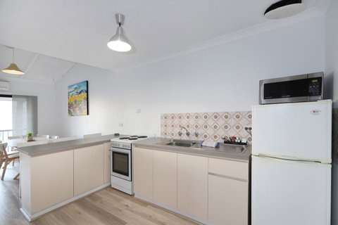 West Beach Lagoon 221 - Stylish Apartment! - Accommodation Broome 6