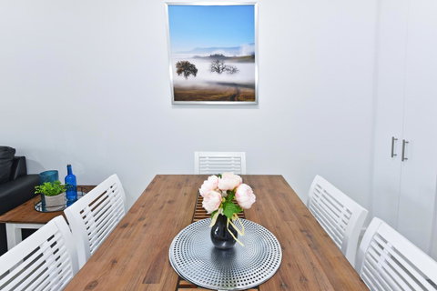 Infinite Apartment Opposite Garden City - Accommodation Broome 5