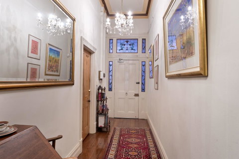 Annie's Victorian Terrace Accommodation Fremantle - Accommodation Broome 10