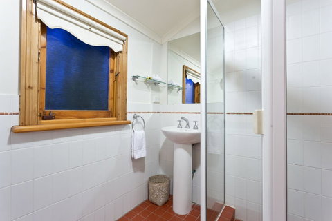 Annie's Victorian Terrace Accommodation Fremantle - Accommodation Broome 27