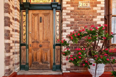 Annie's Victorian Terrace Accommodation Fremantle - Accommodation Broome 19