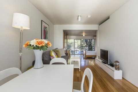 Cottesloe Tree Top Studio - Executive Escapes - Accommodation Broome 2
