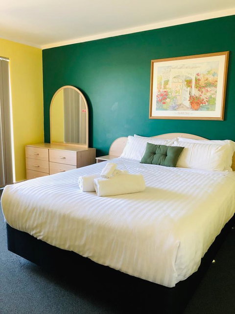 West Beach Lagoon 109 â€“ Amazing Location! - Accommodation Broome 5