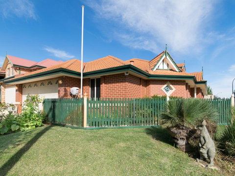 Ascot On Swan Bed & Breakfast - Accommodation Broome 11