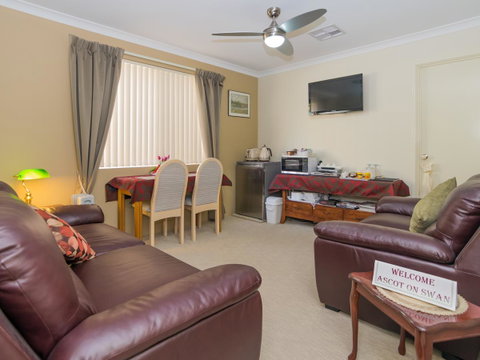 Ascot On Swan Bed & Breakfast - Accommodation Broome 4