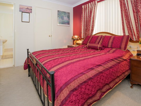 Ascot On Swan Bed & Breakfast - Accommodation Broome 2
