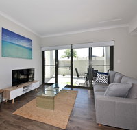 Modern Apartment Redcliffe near Perth Airport 0126 - Accommodation Broome