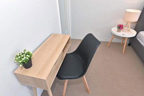 Modern Apartment Redcliffe Near Perth Airport: 0126 - Accommodation Broome 6