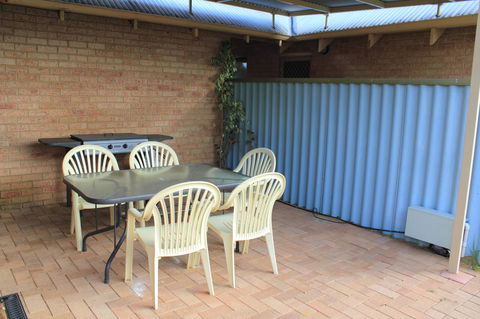 Kestrel Chalets - Accommodation Broome 23