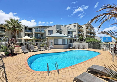 Scarborough Beach Front Resort - Shell Seven - Accommodation Broome 0