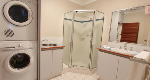 Scarborough Beach Front Resort - Shell Seven - Accommodation Broome 13