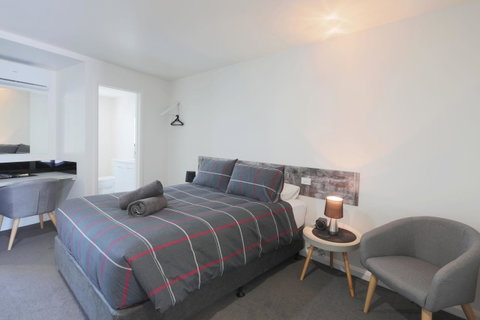 Georges Bay Apartments - Accommodation Broome 22