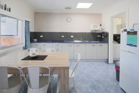 Georges Bay Apartments - Accommodation Broome 36