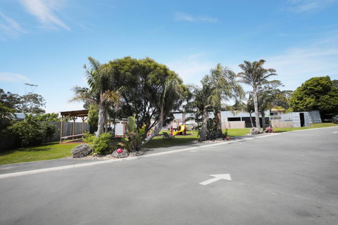 Georges Bay Apartments - Accommodation Broome 43