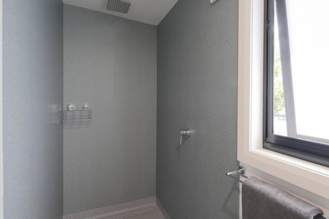 Georges Bay Apartments - Accommodation Broome 19