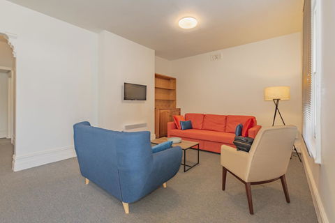 4 Bedroom House - Hobart CBD - Free Parking - Free WIFI - Accommodation Broome 22