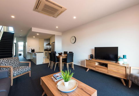 Sullivans Cove Apartments - Accommodation Broome 33