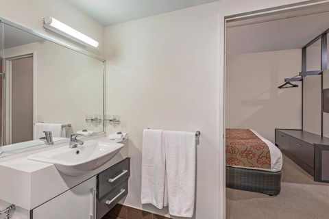 Mantra One Sandy Bay Road - Accommodation Broome 21