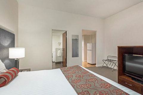 Mantra One Sandy Bay Road - Accommodation Broome 13