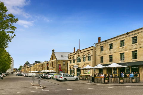 Hobart Waterfront Apartments - Accommodation Broome 15