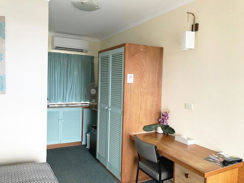 The Waterfront Wynyard - Accommodation Broome 32