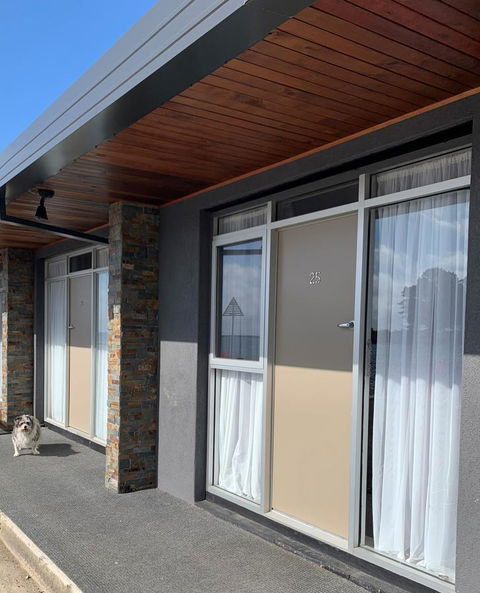 The Waterfront Wynyard - Accommodation Broome 39