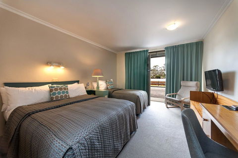 The Waterfront Wynyard - Accommodation Broome 31