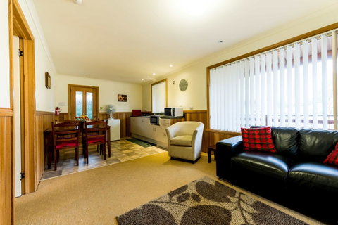 Driftwood Strahan Villas - Accommodation Broome 7