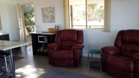 Pelican Point Sanctuary - Accommodation Broome 27