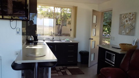 Pelican Point Sanctuary - Accommodation Broome 26