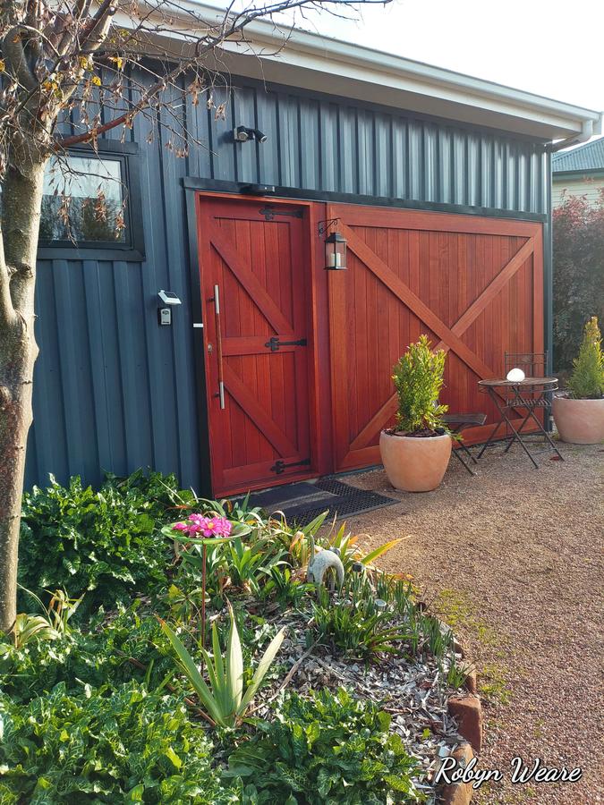 Deloraine TAS Accommodation Broome