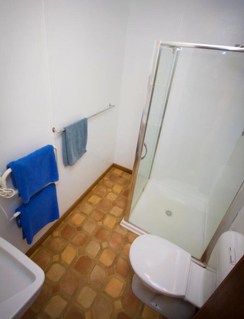 Nornalup Riverside Chalet - Accommodation Broome 3