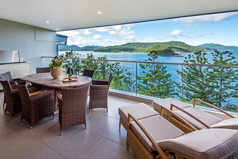 Northcape 1 Ocean Front 4 Bedroom 4 Bathroom Pool Golf Buggy 2 Kitchens, BBQs - Accommodation Broome 3