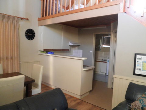 Number 9 DBV - Accommodation Broome 2