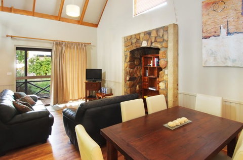 Number 9 DBV - Accommodation Broome 3